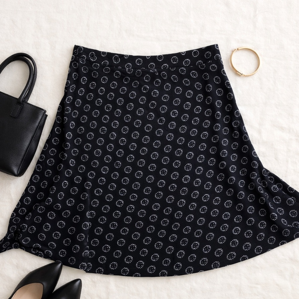 George Black A-Line Skirt White Circle Print Stretch Knit Size 16–18